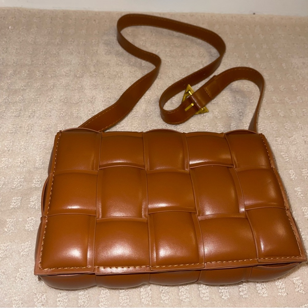 Amazon Brown Woven Leather Crossbody Bag - Picture 13 of 15